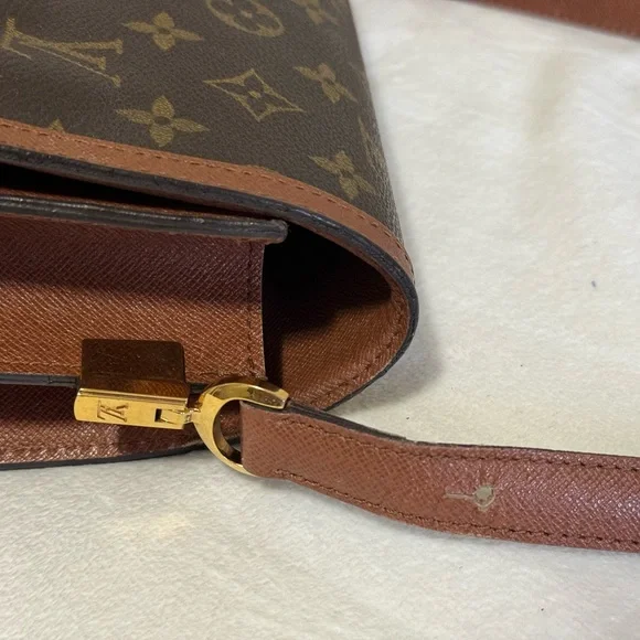 Louis Vuitton Raspail - Picture 7 of 16